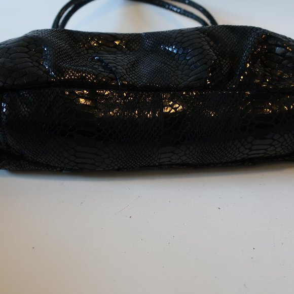 PERLINA STUDIO EMBOSSED PATENT  LEATHER HANDBAG * - Picture 8 of 10